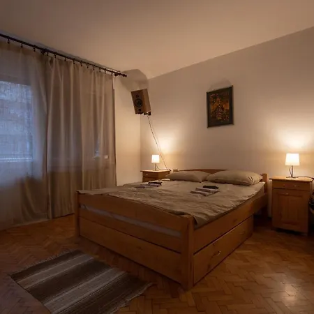 St Marks Quarto em Acomodações Particulares Belgrado